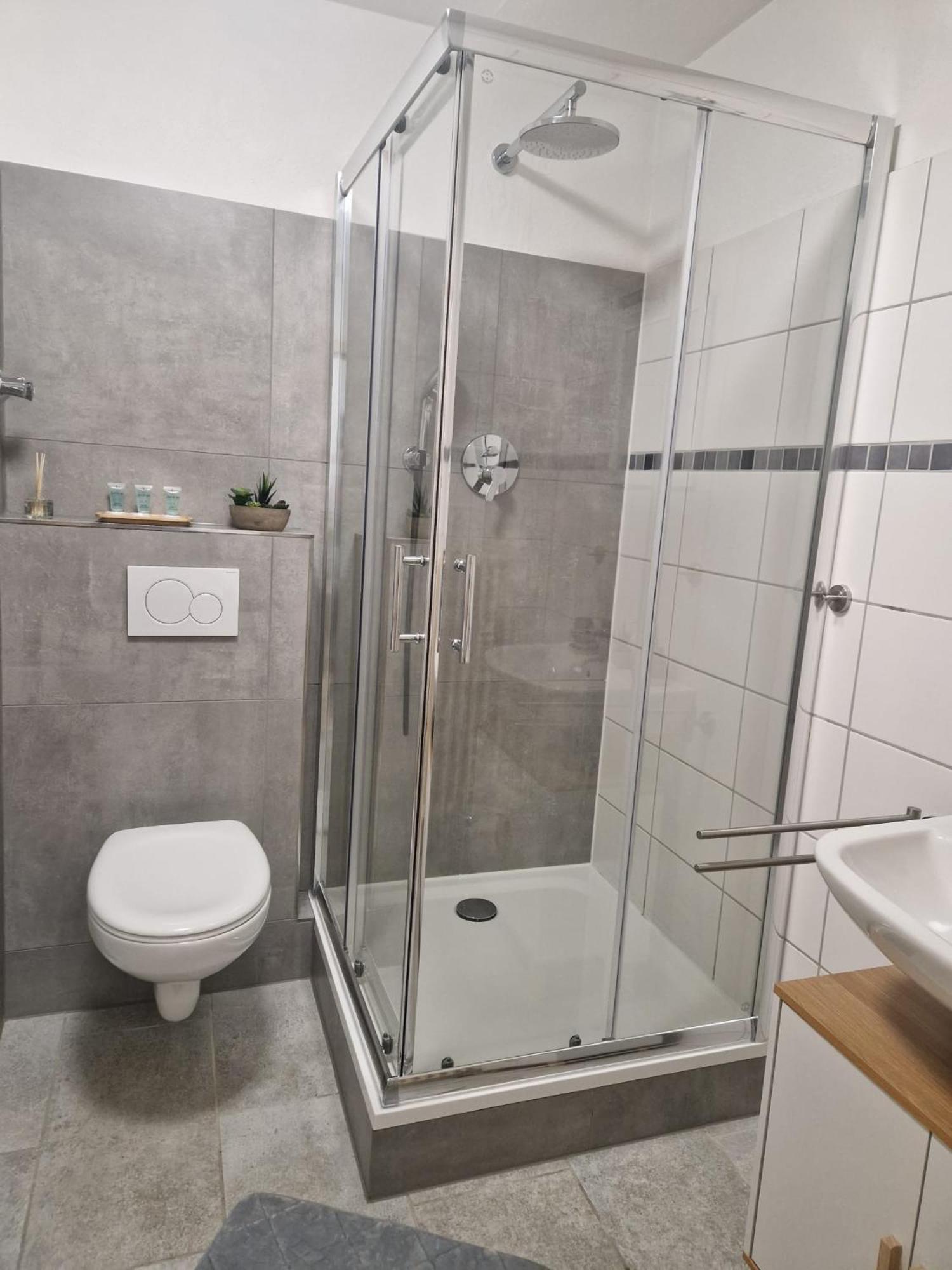 Dehome - Enjoy - Stay By Central Station Koblenz  Exterior foto
